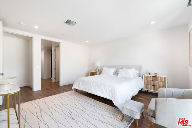 728 N Sweetzer Avenue 317, Los Angeles, CA 90069