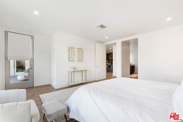 728 N Sweetzer Avenue 317, Los Angeles, CA 90069