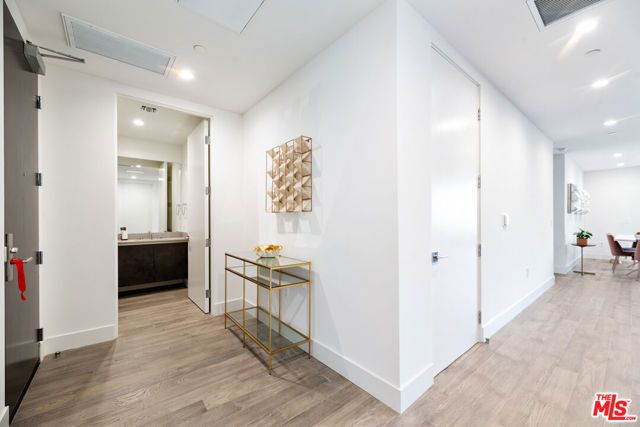 728 N Sweetzer Avenue 317, Los Angeles, CA 90069