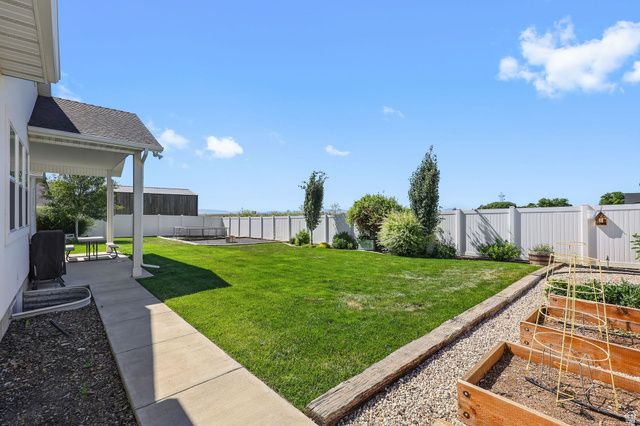 1422 W 3225 S, Perry, UT 84302