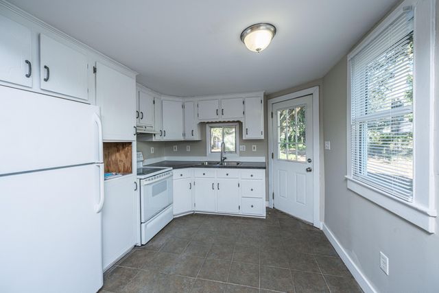 1610 Pinecrest Road, Charleston, SC 29407