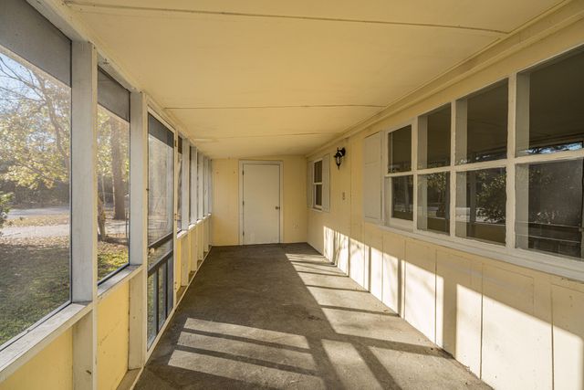 1610 Pinecrest Road, Charleston, SC 29407