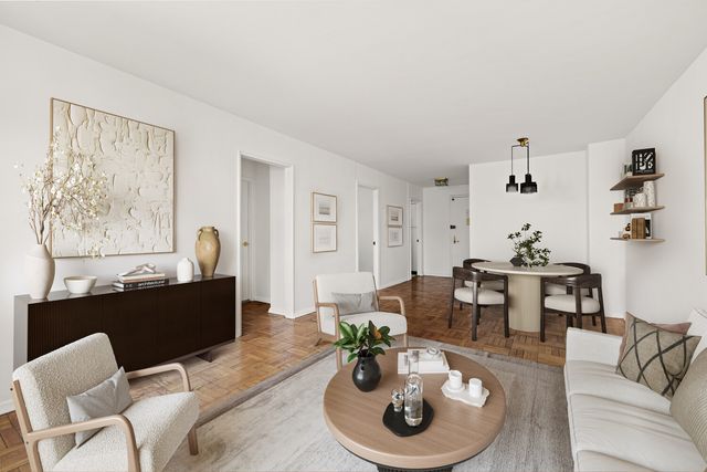 69 W 9th St Apt 12F, New York City, NY 10011