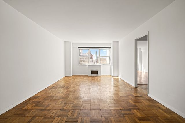 69 W 9th St Apt 12F, New York City, NY 10011