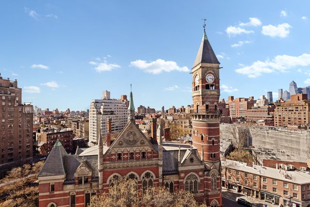 69 W 9th St Apt 12F, New York City, NY 10011