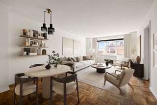 69 W 9th St Apt 12F, New York City, NY 10011