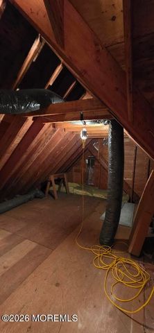 24 Stephenville Parkway, Edison, NJ 08820