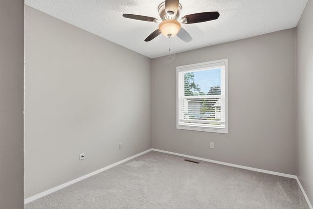 854 Cloverdale Avenue, Waterloo, IA 50703