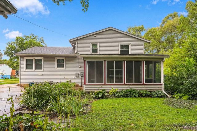 854 Cloverdale Avenue, Waterloo, IA 50703