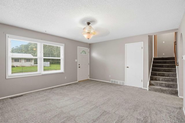 854 Cloverdale Avenue, Waterloo, IA 50703