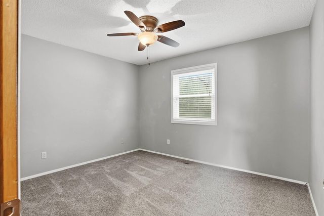 854 Cloverdale Avenue, Waterloo, IA 50703