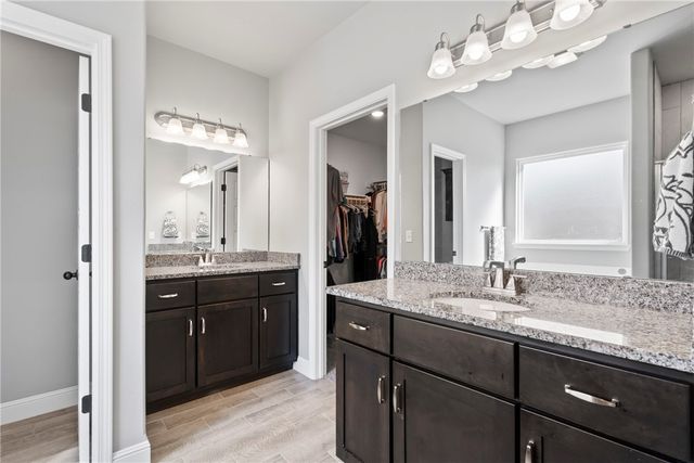 300 Post Oak Avenue, Gentry, AR 72734