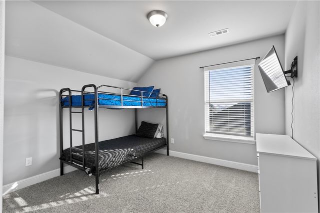 300 Post Oak Avenue, Gentry, AR 72734