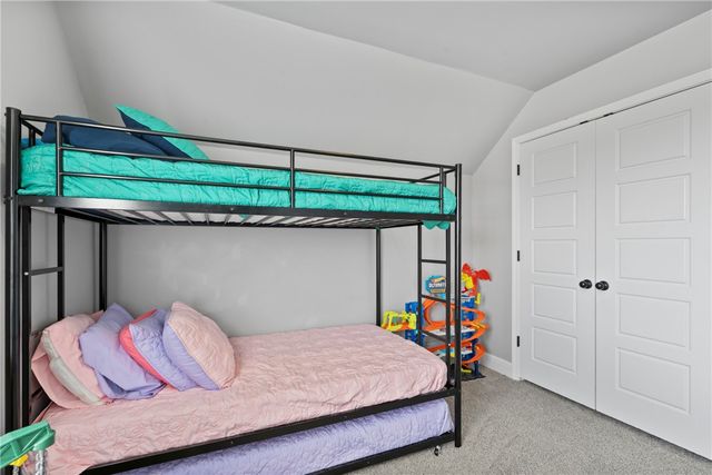 300 Post Oak Avenue, Gentry, AR 72734