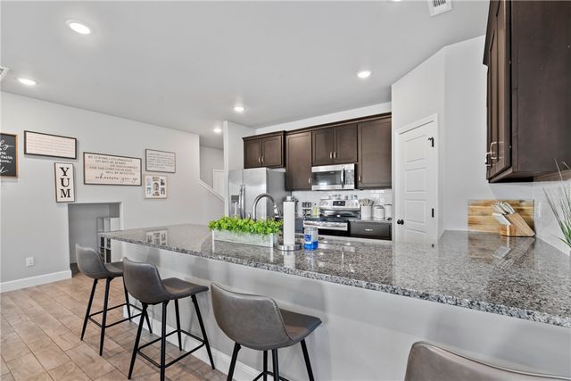 300 Post Oak Avenue, Gentry, AR 72734