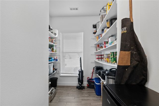 300 Post Oak Avenue, Gentry, AR 72734