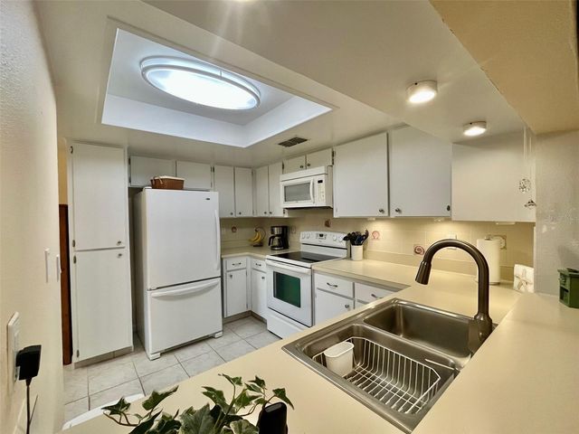 2663 SABAL SPRINGS CIRCLE 102, Clearwater, FL 33761