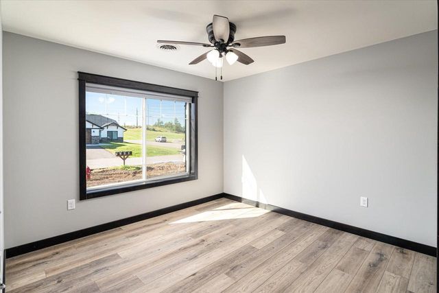 914 Silverthorne DRIVE, Viroqua, WI 54665