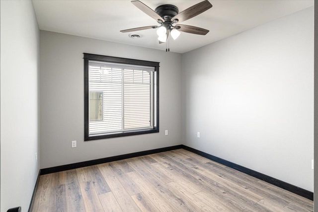 914 Silverthorne DRIVE, Viroqua, WI 54665