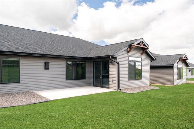 914 Silverthorne DRIVE, Viroqua, WI 54665