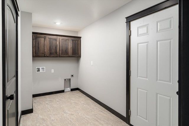 914 Silverthorne DRIVE, Viroqua, WI 54665