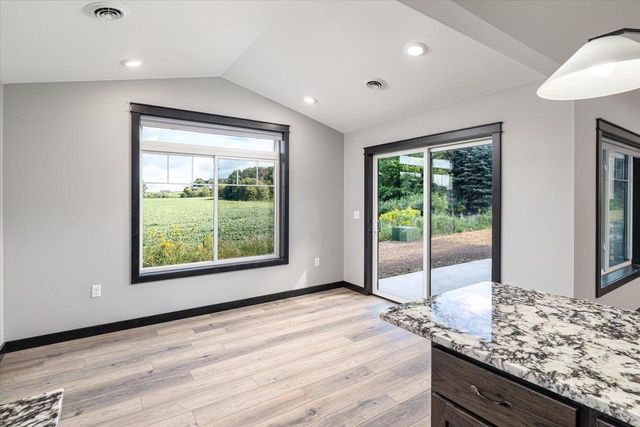 914 Silverthorne DRIVE, Viroqua, WI 54665