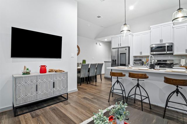 829 N Emile Street, Houston, TX 77020