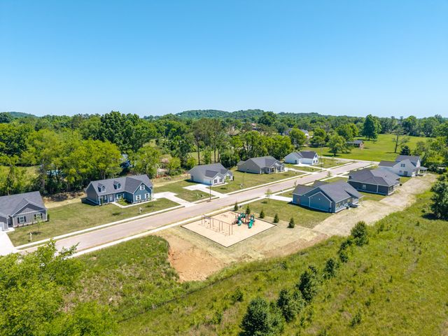 101 Centennial Lane, Columbia, TN 38401
