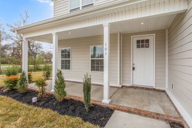 101 Centennial Lane, Columbia, TN 38401