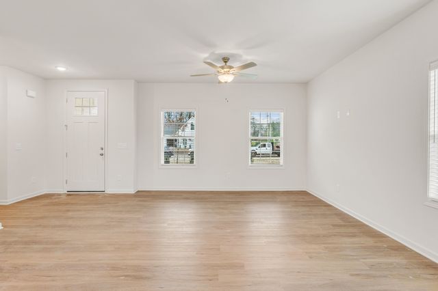 101 Centennial Lane, Columbia, TN 38401