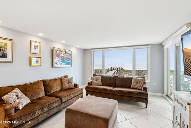 438 Route 35 3201, Mantoloking, NJ 08738