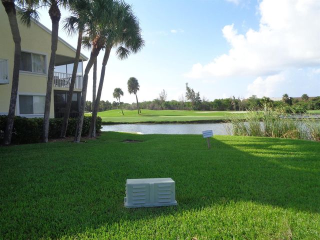 5527 NE GULFSTREAM Way, Hutchinson Island, FL 34996