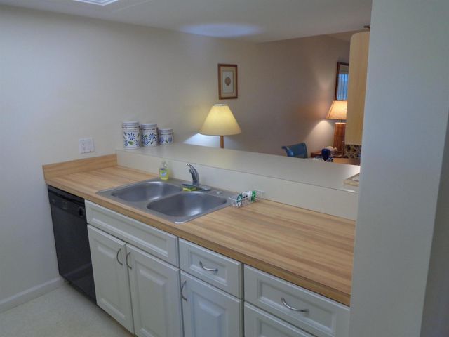 5527 NE GULFSTREAM Way, Hutchinson Island, FL 34996