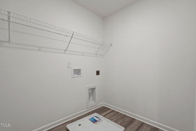 906 Embraer Way, Spring Hope, NC 27882