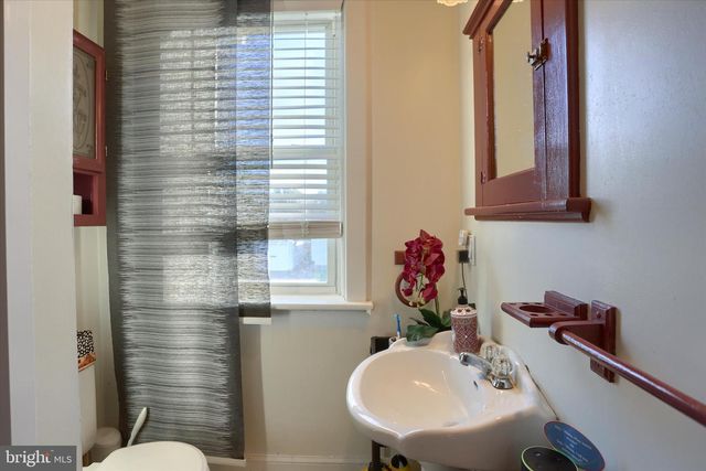 112 LEWISBERRY RD, New Cumberland, PA 17070