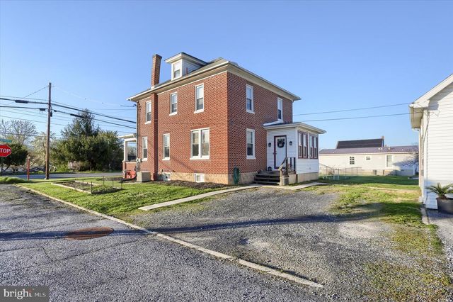 112 LEWISBERRY RD, New Cumberland, PA 17070