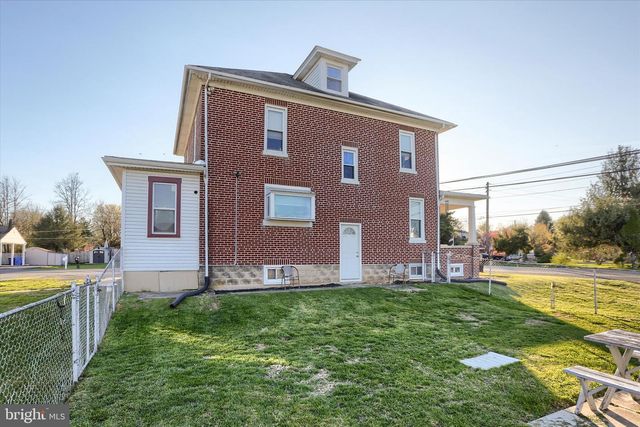 112 LEWISBERRY RD, New Cumberland, PA 17070