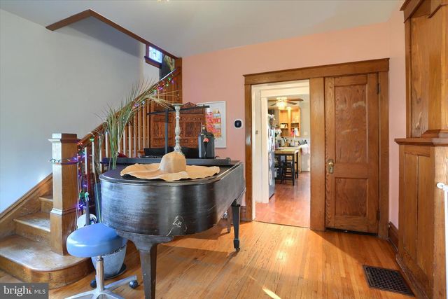 112 LEWISBERRY RD, New Cumberland, PA 17070