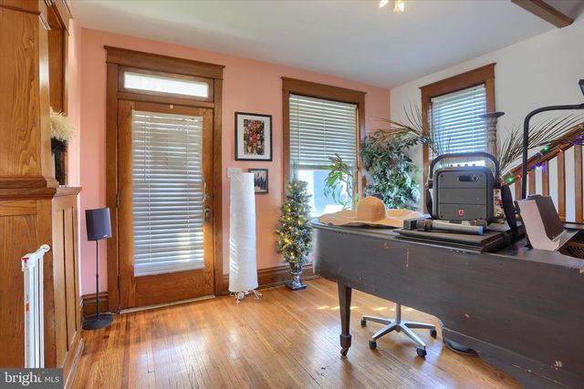 112 LEWISBERRY RD, New Cumberland, PA 17070