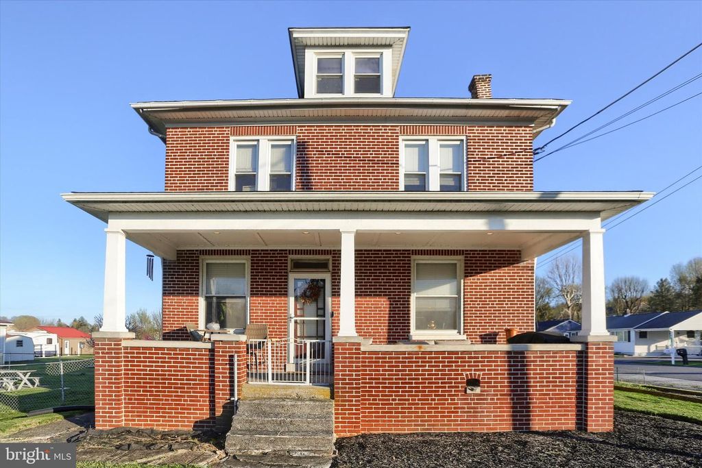 112 LEWISBERRY RD, New Cumberland, PA 17070