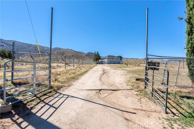 4921 Bella Vista, Weldon, CA 93283