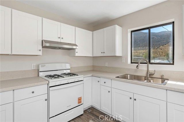 4921 Bella Vista, Weldon, CA 93283