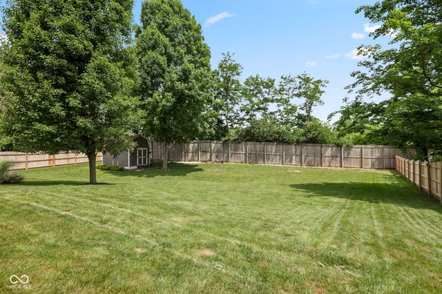 1223 Stave Oak Court, Beech Grove, IN 46107