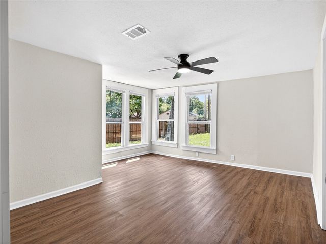 403 S Willomet Avenue, Dallas, TX 75208