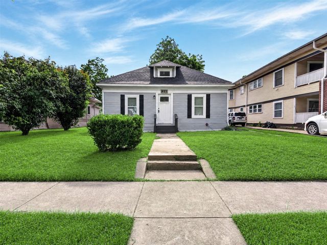 403 S Willomet Avenue, Dallas, TX 75208