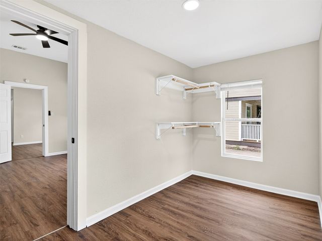 403 S Willomet Avenue, Dallas, TX 75208