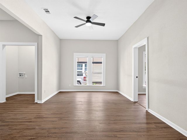 403 S Willomet Avenue, Dallas, TX 75208