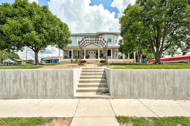 523 W Main Street, Purcell, OK 73080