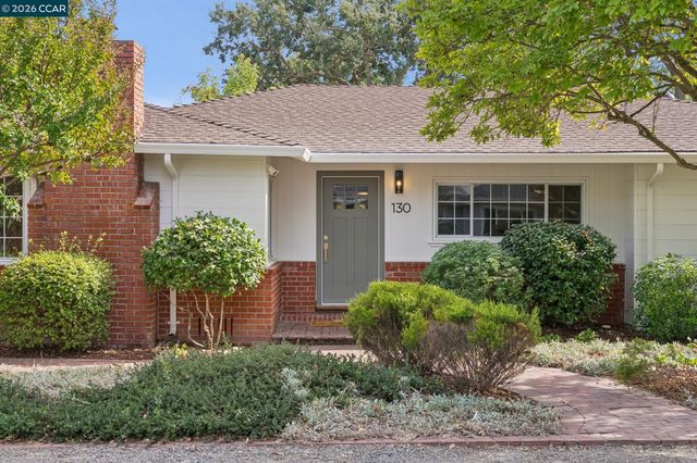 130 Greenway Dr, Walnut Creek, CA 94596