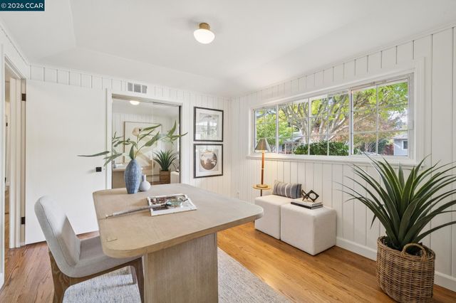 130 Greenway Dr, Walnut Creek, CA 94596